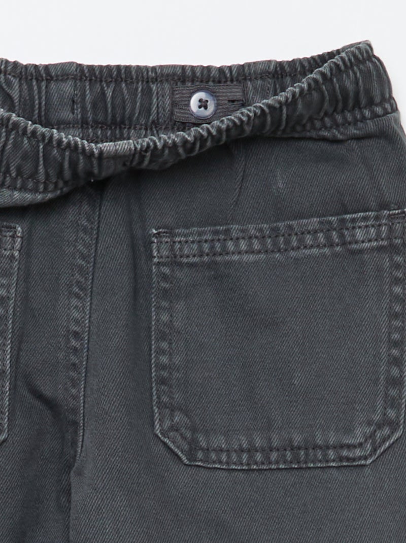 Pantalón bolsillos rectangulares - Corte + ajustado Negro - Kiabi