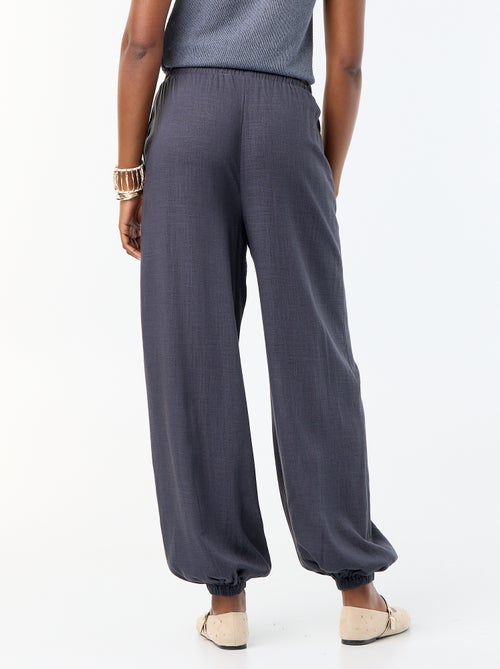Pantalón bombacho liso con 2 bolsillos - Kiabi