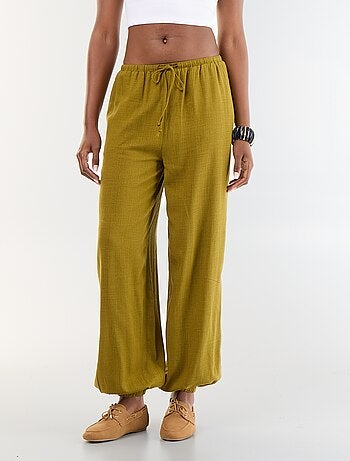 Pantalón bombacho liso con 2 bolsillos