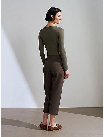 Pantalón capri de mujer de tiro alto con cinturón dilvin
