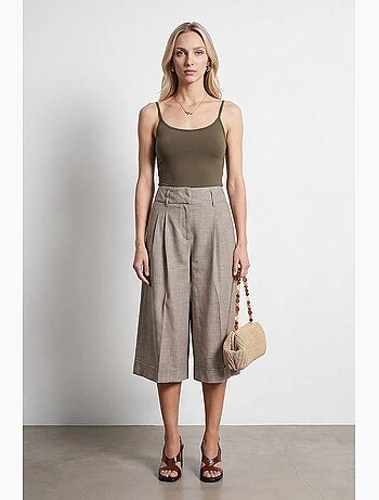 Pantalón capri de tiro alto con pinzas y pernera ancha dilvin