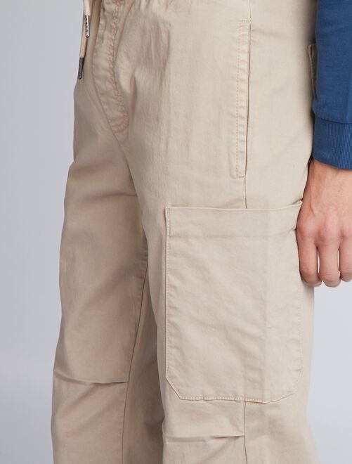 Pantalón cargo ancho con pespuntes - Kiabi