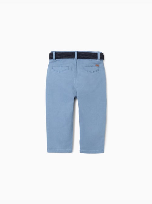 Pantalón chino ajustado de sarga con cinturón - Kiabi