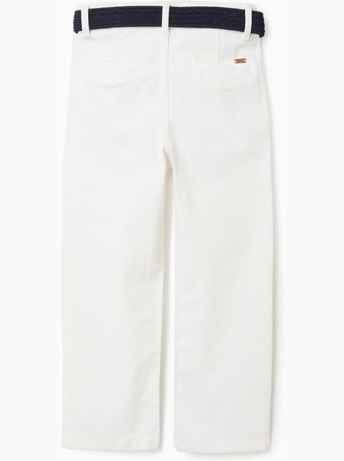 Pantalón chino ajustado de sarga con cinturón - Kiabi