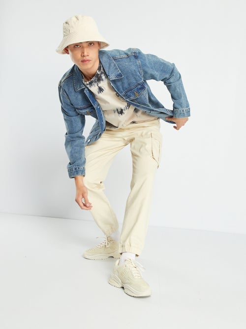 Pantalón chino con bolsillos con solapa - Kiabi