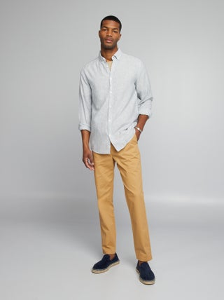 Pantalón chino con cintura elástica