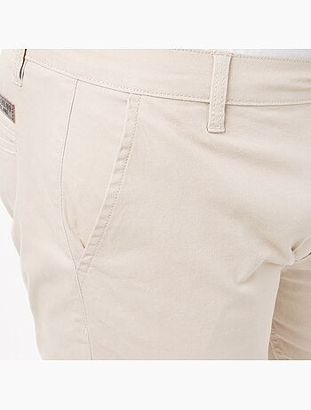 Pantalón chino