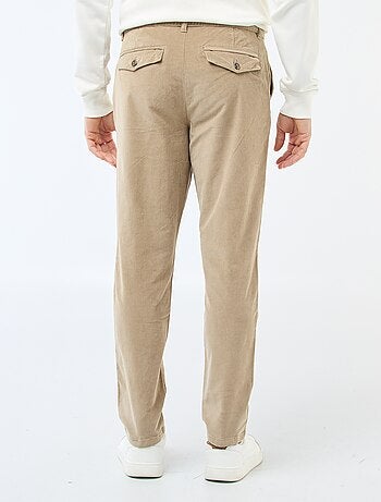 Pantalón chino de pana corte estándar