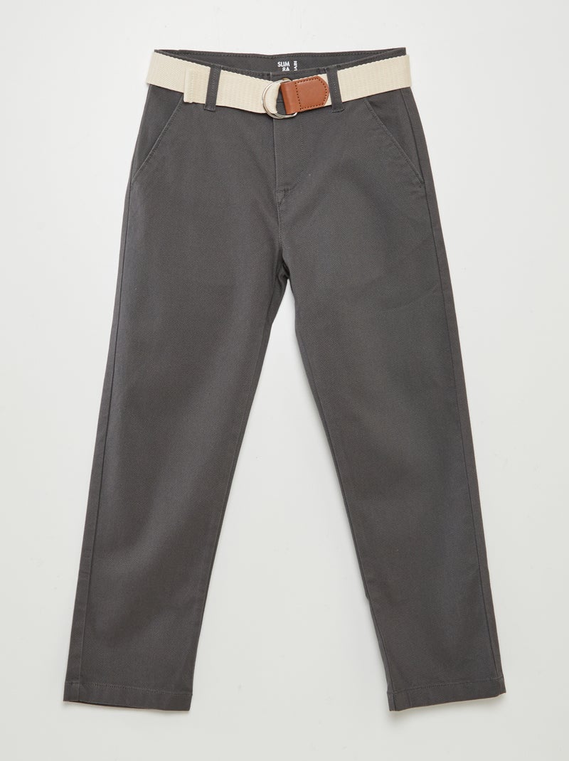 Pantalón chino de sarga con cinturón GRIS - Kiabi