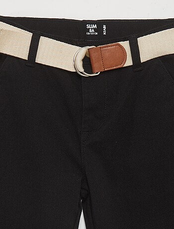 Pantalón chino de sarga con cinturón