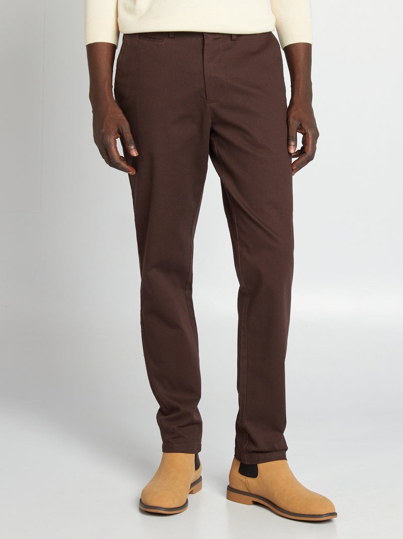 Pantalón chino de sarga corte slim MARRON - Kiabi