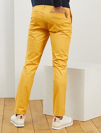 Hombre talla S-XXL - Pantalón chino de sarga de algodón elástica - Kiabi
