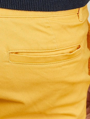 Hombre talla S-XXL - Pantalón chino de sarga de algodón elástica - Kiabi