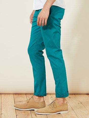Hombre talla S-XXL - Pantalón chino de sarga de algodón elástica - Kiabi