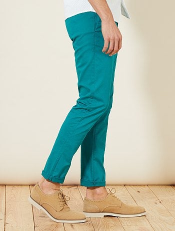 Hombre talla S-XXL - Pantalón chino de sarga de algodón elástica - Kiabi