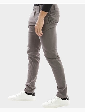 pantalón chino