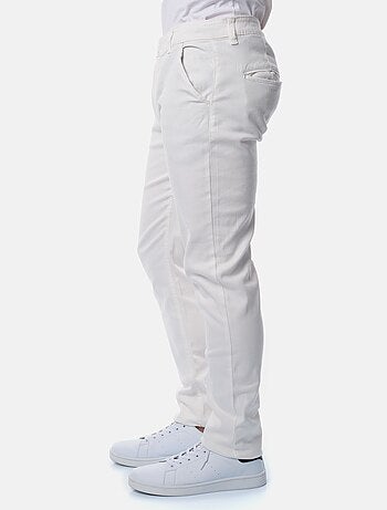 Pantalón chino liso