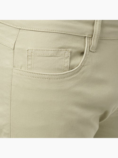Pantalón chino liso - Kiabi
