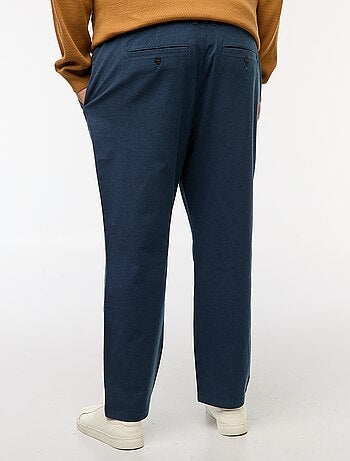 Pantalón chino liso de algodón elástico