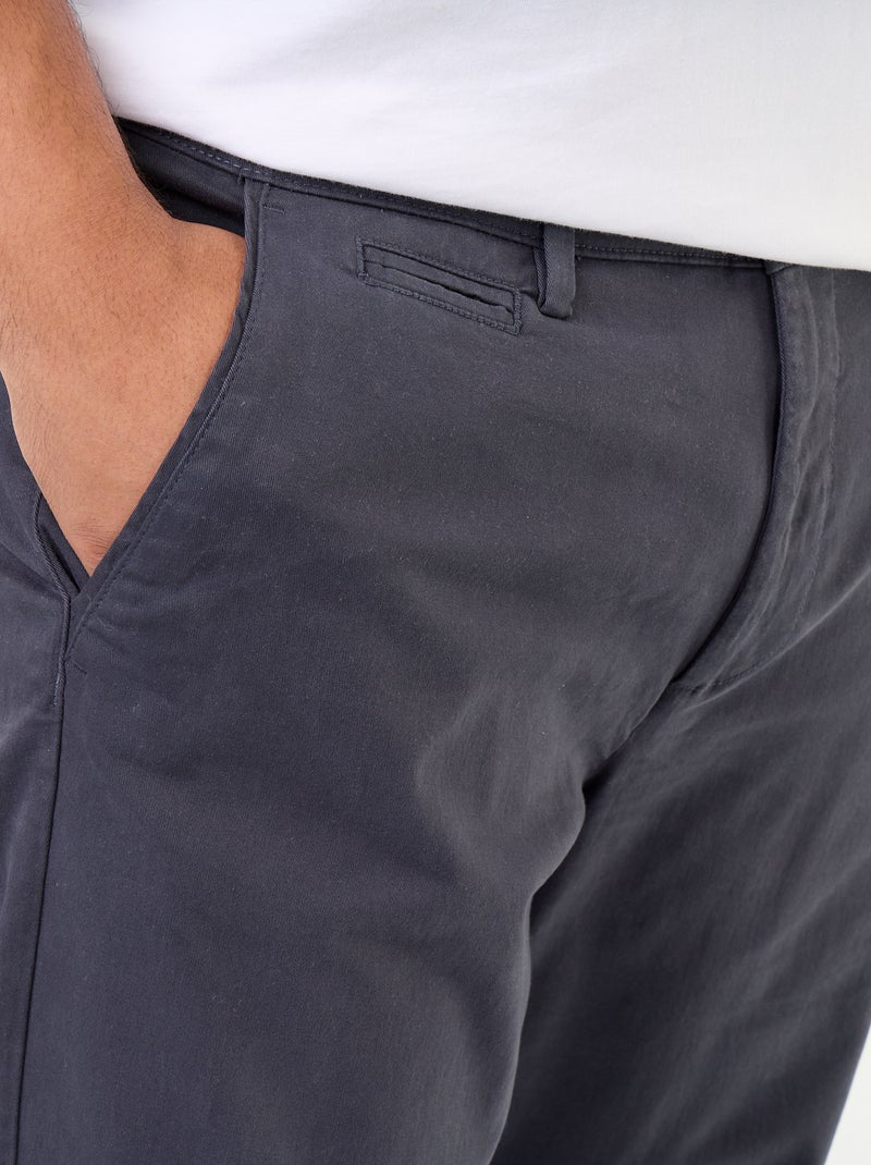 Pantalón chino liso de tiro estándar Azul - Kiabi