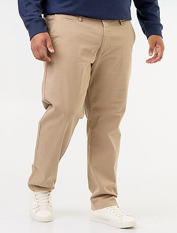 Pantalón chino liso de tiro estándar
