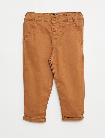 Pantalón chino recto de algodón elástico