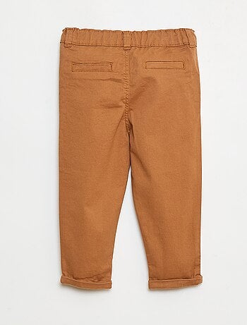 Pantalón chino recto de algodón elástico