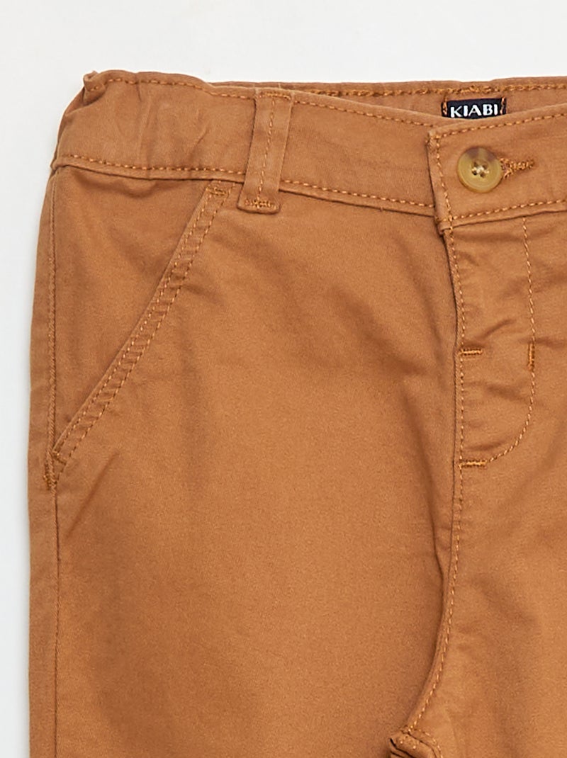 Pantalón chino recto de algodón elástico Beige - Kiabi