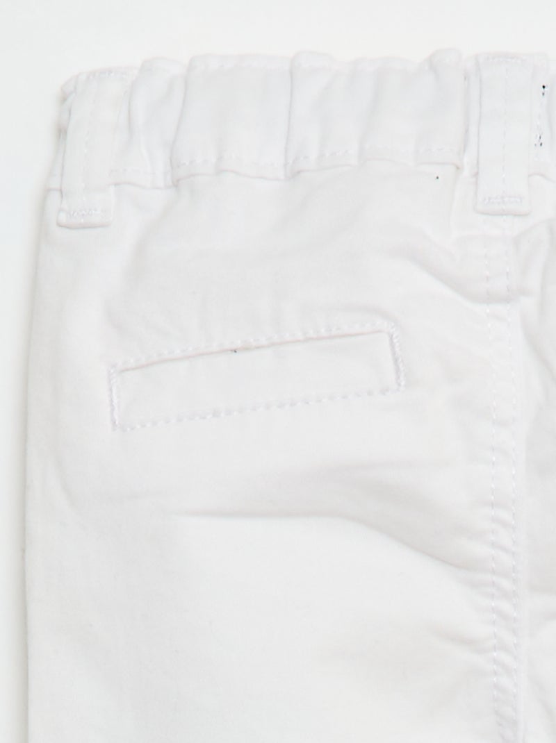 Pantalón chino recto de algodón elástico Blanco - Kiabi