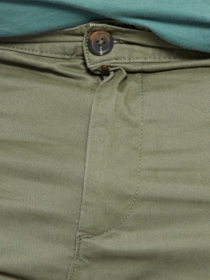 Pantalón chino regular L32 verde oscuro - Kiabi