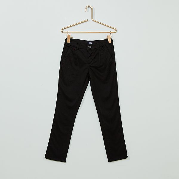 Pantalon Chino Regular Nino 3 12 Anos Negro Kiabi 9 00