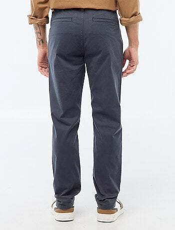 Pantalón chino slim