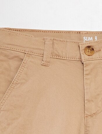 Pantalón chino slim