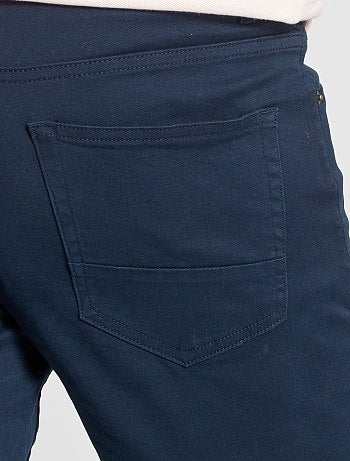 Pantalón chino slim con 5 bolsillos - L32
