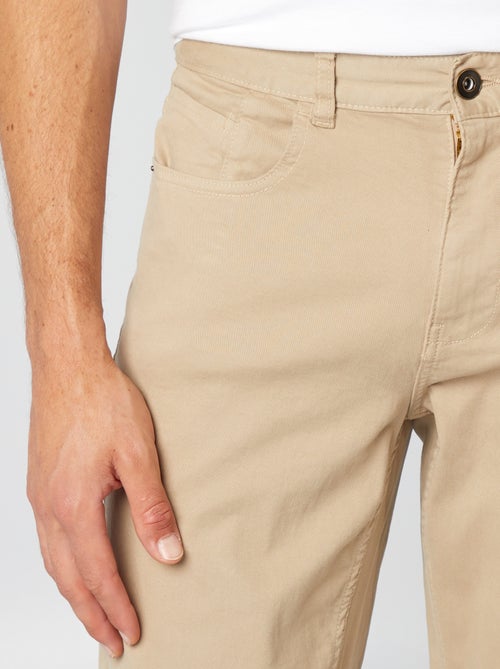 Pantalón chino slim con 5 bolsillos - L32 - Kiabi Pantalón chino slim con 5 bolsillos - L32 - Kiabi