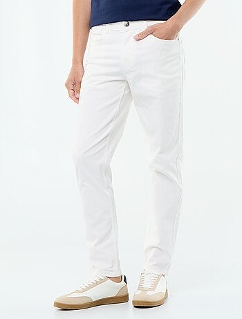 Pantalón chino slim con 5 bolsillos - L32