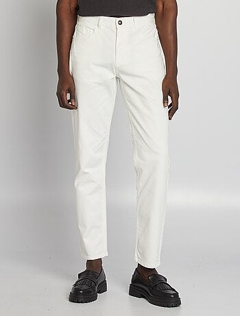 Pantalón chino slim con 5 bolsillos - L32