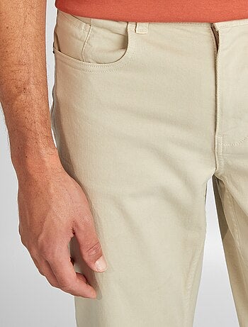 Pantalón chino slim con 5 bolsillos - L32