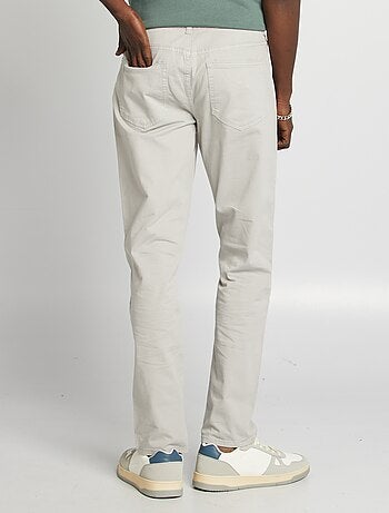 Pantalón chino slim con 5 bolsillos - L32