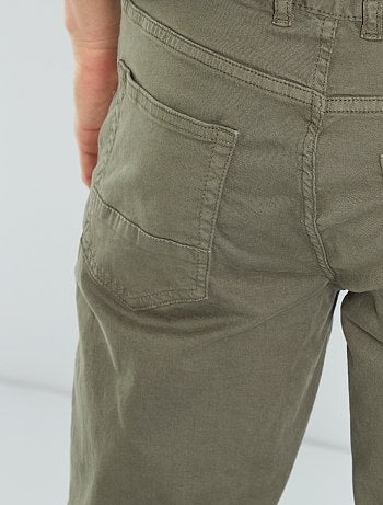 Pantalón chino slim con 5 bolsillos - L32