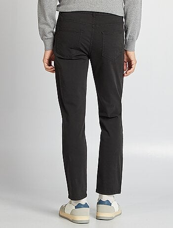 Pantalón chino slim con 5 bolsillos - L32