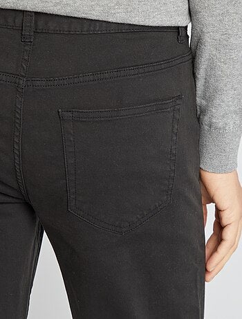 Pantalón chino slim con 5 bolsillos - L32