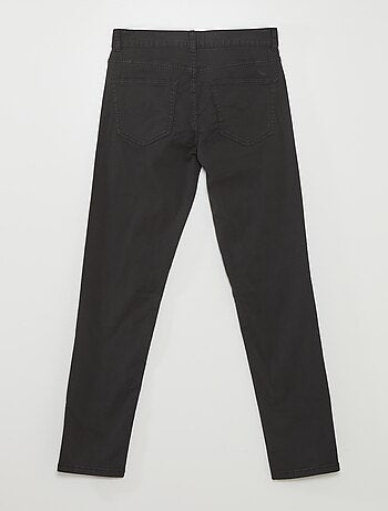 Pantalón chino slim con 5 bolsillos - L32