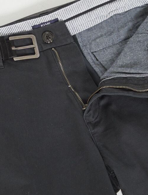 Pantalón chino slim con cinturón - L32 - Kiabi