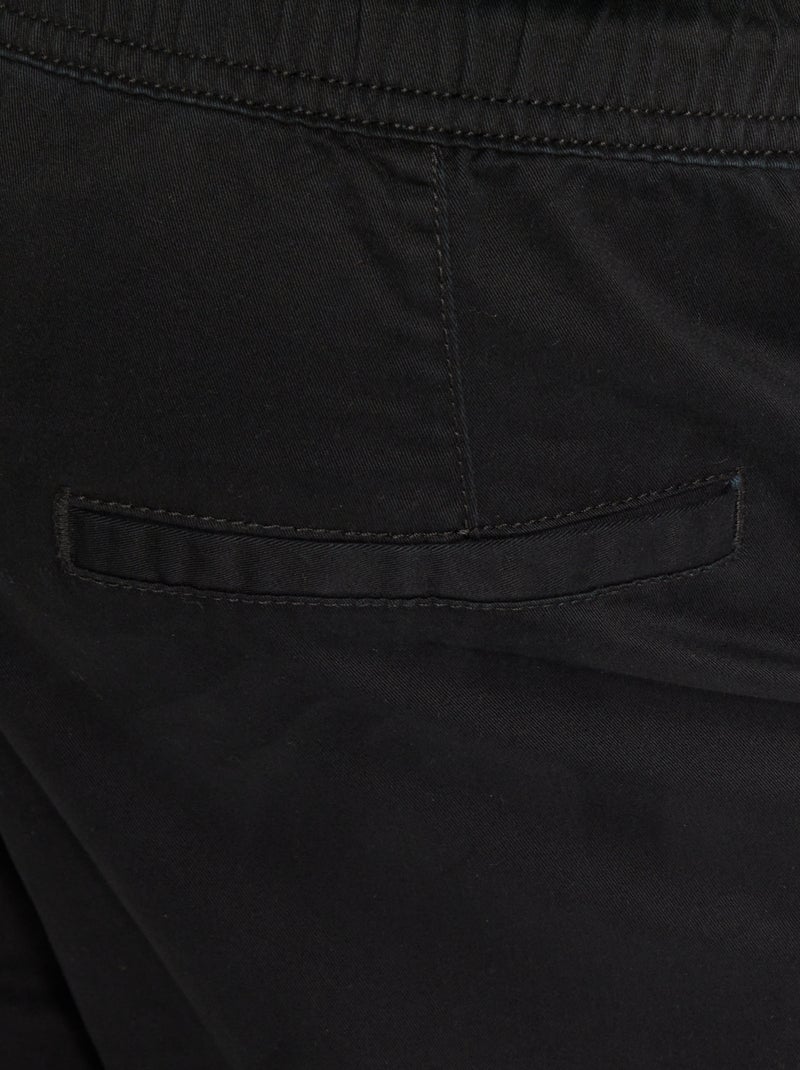 Pantalón chino slim corte jogger Negro - Kiabi