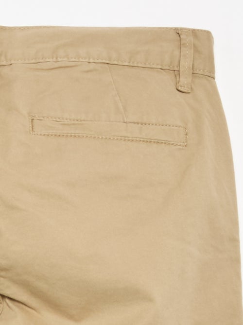 Pantalón chino slim de algodón puro L36 +1,90 m - Kiabi Pantalón chino slim de algodón puro L36 +1,90 m - Kiabi