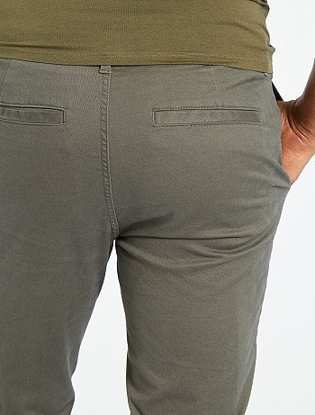 Pantalón chino slim