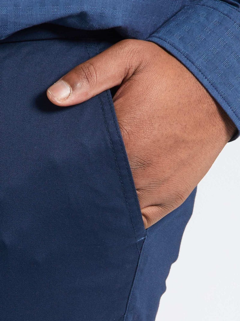 Pantalón chino slim L30 azul - Kiabi