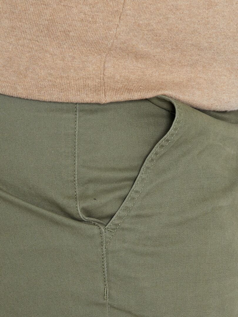 Pantalón chino slim L34 verde oscuro - Kiabi