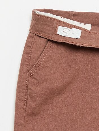 Pantalón chino slim